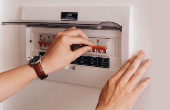 کنتور برق را چگونه خاموش کنیم؟